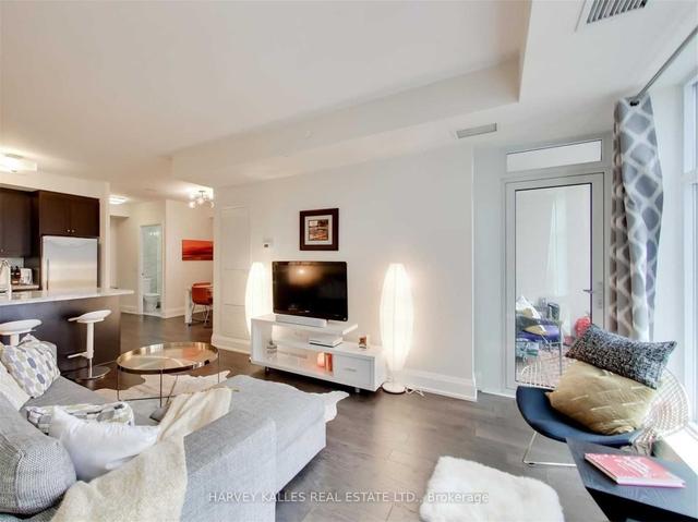 1030 - 1 Old Mill Dr, Condo with 2 bedrooms, 2 bathrooms and 1 parking in Toronto ON | Image 24