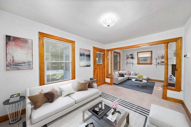 8 South St, House detached with 2 bedrooms, 2 bathrooms and 7 parking in Orillia ON | Image 10