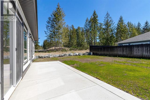 140 Maplewood Rise, House detached with 3 bedrooms, 2 bathrooms and 4 parking in Lake Cowichan BC | Image 40
