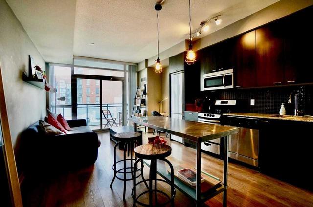 809 - 775 King St W, Condo with 1 bedrooms, 1 bathrooms and 1 parking in Toronto ON | Image 1