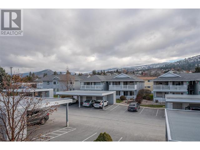 205 - 62 Dauphin Avenue, House attached with 2 bedrooms, 2 bathrooms and 1 parking in Penticton BC | Image 5