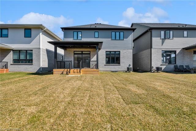 3807 Simpson Lane, House detached with 4 bedrooms, 2 bathrooms and null parking in Fort Erie ON | Image 20
