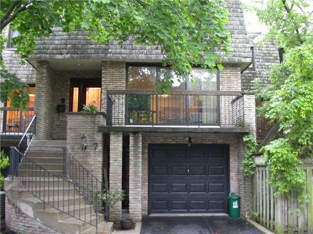 7 Silvan Carseway, Townhouse with 3 bedrooms, 4 bathrooms and 1 parking in Toronto ON | Image 1