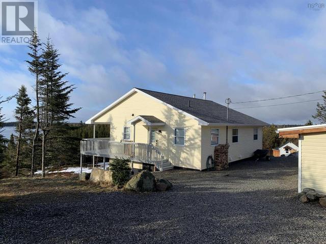 35 Captains Lane, House detached with 4 bedrooms, 2 bathrooms and null parking in Cape Breton NS | Image 1
