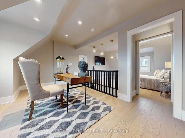 847 Gladstone Ave, House semidetached with 3 bedrooms, 2 bathrooms and 0 parking in Toronto ON | Image 26