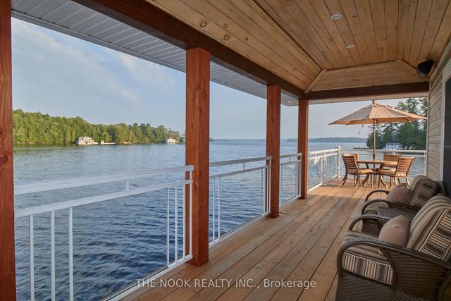 2189 Muskoka Rd 118 W Rd W, House detached with 3 bedrooms, 8 bathrooms and 10 parking in Muskoka Lakes ON | Image 2