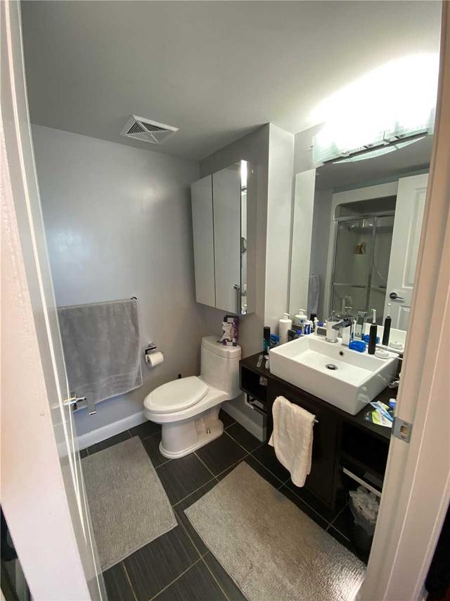 502 - 25 Town Centre Crt, Condo with 2 bedrooms, 2 bathrooms and 1 parking in Toronto ON | Image 9
