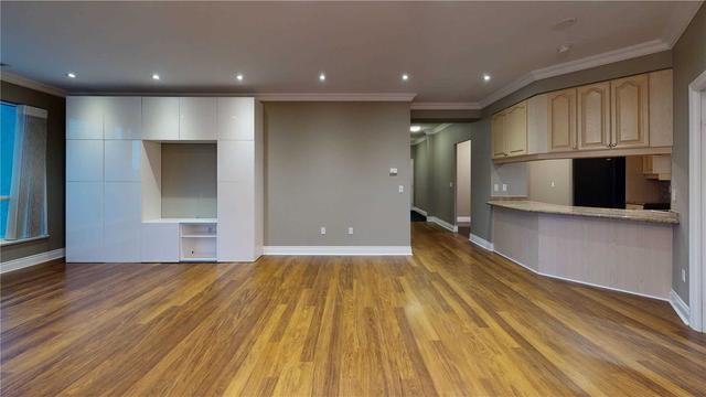 lph 4 - 909 Bay St, Condo with 3 bedrooms, 3 bathrooms and 1 parking in Toronto ON | Image 19