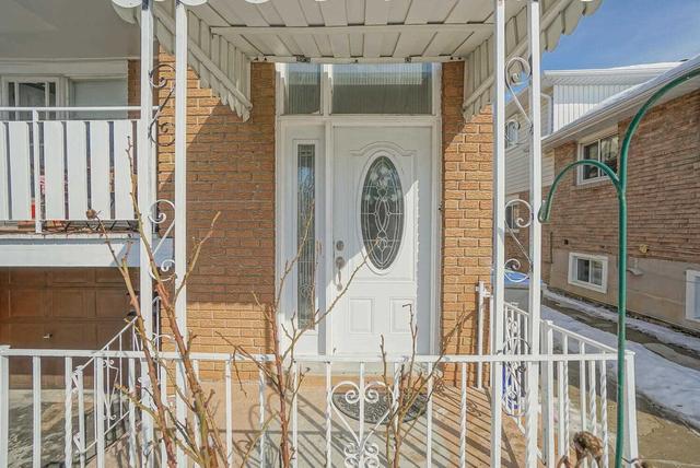 3365 Delfi Rd, House semidetached with 3 bedrooms, 3 bathrooms and 6 parking in Mississauga ON | Image 32