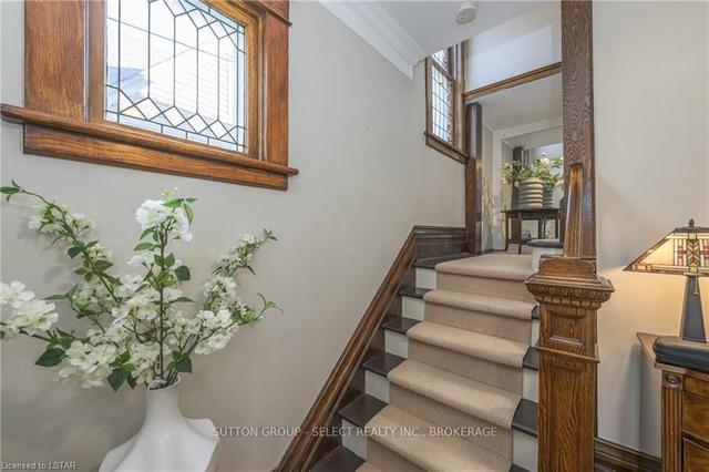 78 Thornton Ave, House detached with 4 bedrooms, 4 bathrooms and 4 parking in London ON | Image 38