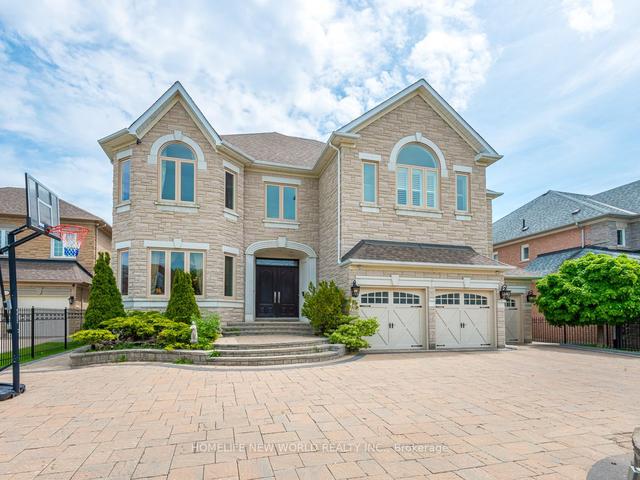 19 Alessia Crt, House detached with 4 bedrooms, 7 bathrooms and 11 parking in Richmond Hill ON | Image 1