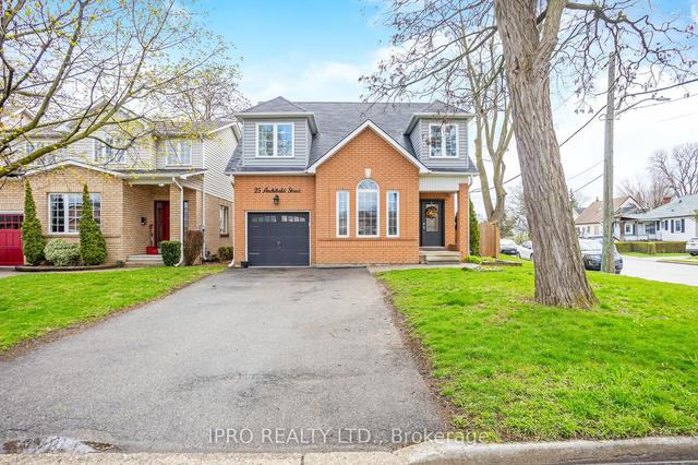 25 Archibald St, House detached with 3 bedrooms, 4 bathrooms and 5 parking in Brampton ON | Image 1