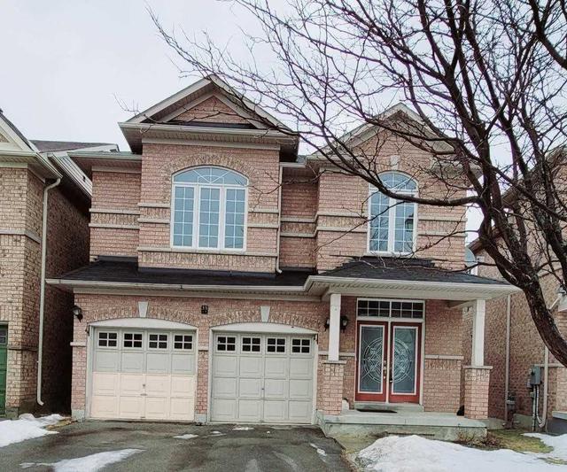 35 Robitaille Dr, House detached with 3 bedrooms, 3 bathrooms and 4 parking in Brampton ON | Image 1