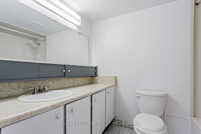 1008 - 360 Ridelle Ave, Condo with 3 bedrooms, 2 bathrooms and 1 parking in Toronto ON | Image 6