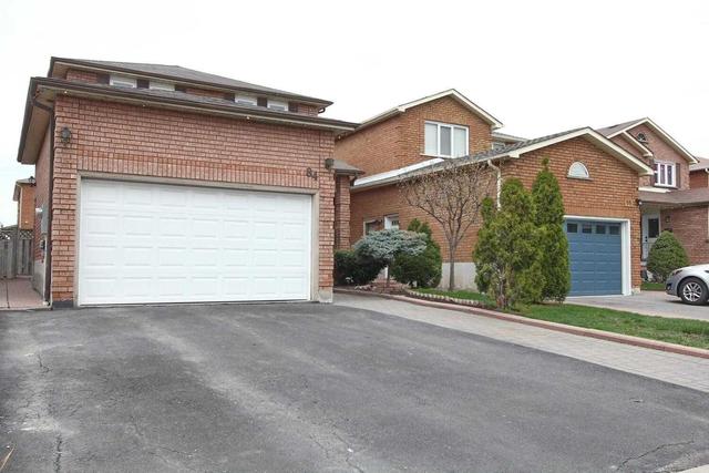 84 Sungold Crt, House detached with 4 bedrooms, 5 bathrooms and 8 parking in Vaughan ON | Image 12