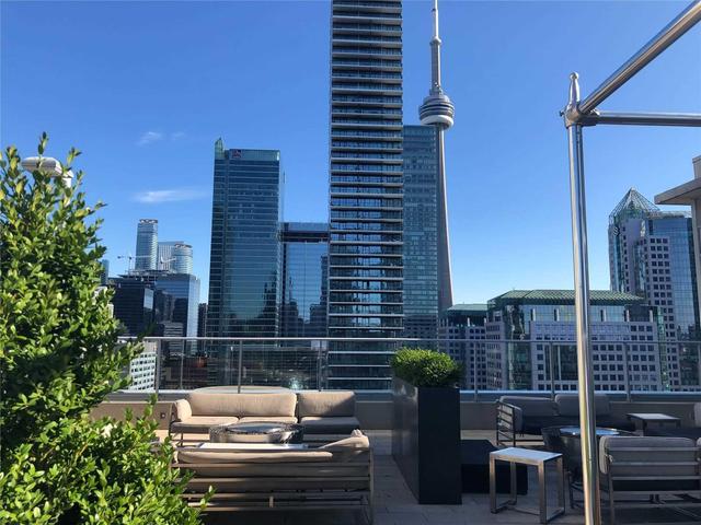 Uph14 - 21 Nelson St, Condo with 2 bedrooms, 2 bathrooms and 2 parking in Toronto ON | Image 14
