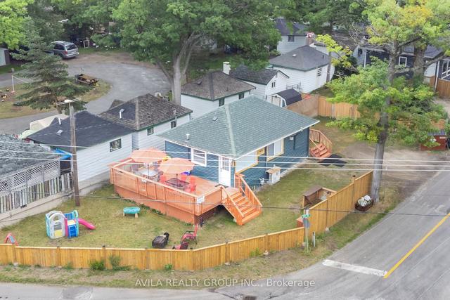 419 Mosley St, House detached with 3 bedrooms, 1 bathrooms and 5 parking in Wasaga Beach ON | Image 1