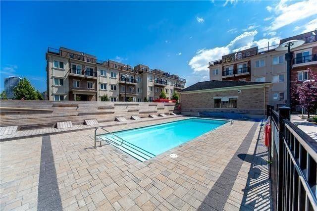 230 - 15 Coneflower Cres, Townhouse with 2 bedrooms, 1 bathrooms and 1 parking in Toronto ON | Image 8