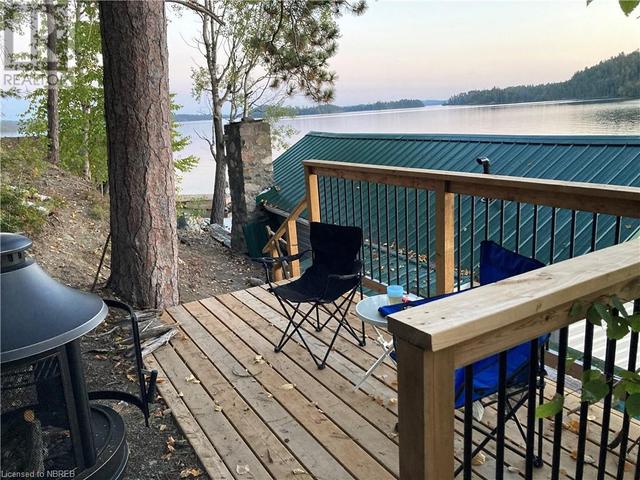 2 - 665 Pt Chimo Island, House detached with 2 bedrooms, 1 bathrooms and null parking in Temagami ON | Image 5