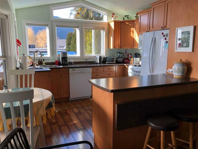 lot 60 - 8242 Highway 97a, Home with 2 bedrooms, 1 bathrooms and 2 parking in North Okanagan F BC | Image 3