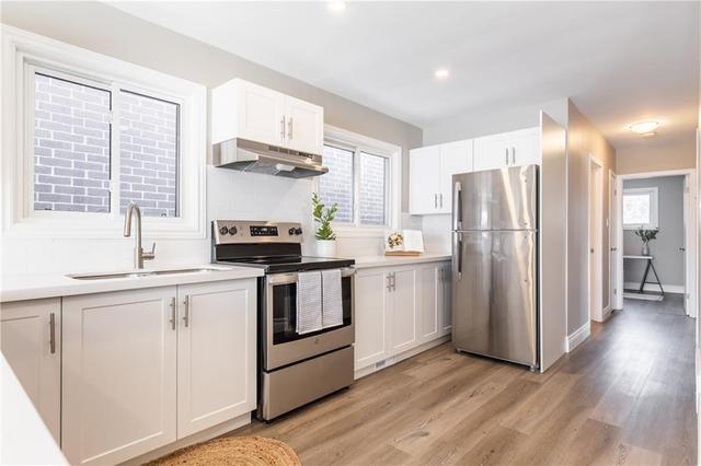 unit 1 (main) - 264 West 18th Street, House detached with 2 bedrooms, 1 bathrooms and 2 parking in Hamilton ON | Image 14