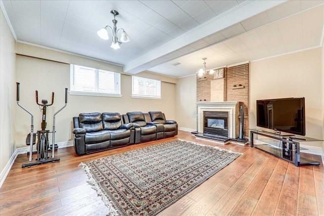 356 Painted Post Dr, House detached with 3 bedrooms, 2 bathrooms and 5 parking in Toronto ON | Image 9