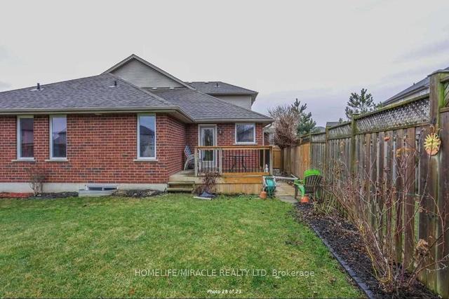 563 Hummingbird Cres, House semidetached with 3 bedrooms, 3 bathrooms and 4 parking in Woodstock ON | Image 21