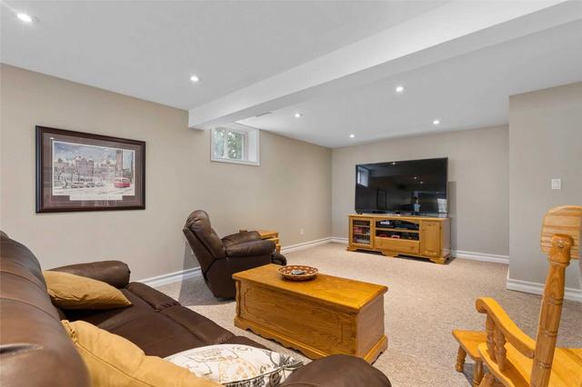 110 Highland Dr, House detached with 3 bedrooms, 4 bathrooms and 9 parking in Oro Medonte ON | Image 11