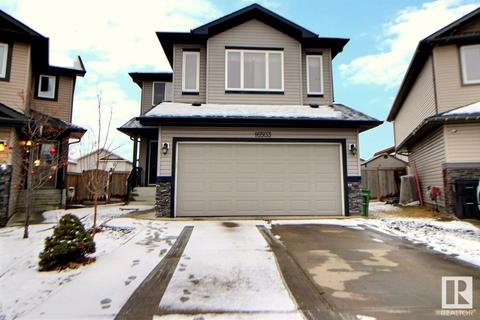 16503 139 St Nw, House detached with 3 bedrooms, 2 bathrooms and null parking in Edmonton AB | Card Image