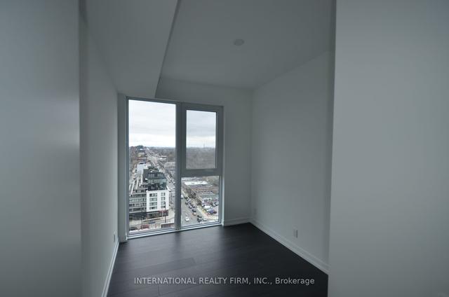 1705 - 2020 Bathurst St, Condo with 3 bedrooms, 2 bathrooms and 1 parking in Toronto ON | Image 10