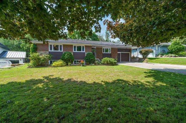 49 Sunset Dr, House detached with 3 bedrooms, 2 bathrooms and 7 parking in Orangeville ON | Image 1