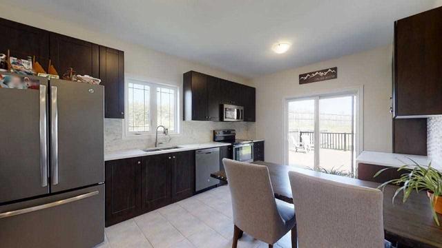 2 Pollock Ave, House detached with 2 bedrooms, 3 bathrooms and 6 parking in Brock ON | Image 5