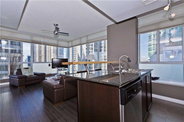 1002 - 225 Webb Dr, Condo with 1 bedrooms, 1 bathrooms and 1 parking in Mississauga ON | Image 8