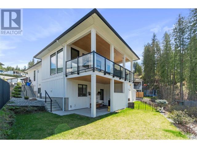 30 15th Avenue Se, House detached with 5 bedrooms, 5 bathrooms and 2 parking in Salmon Arm BC | Image 44