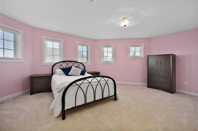 203 Downey Circ, House attached with 4 bedrooms, 4 bathrooms and 2 parking in Aurora ON | Image 7