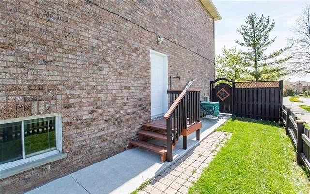 121 Creditstone Rd, House detached with 4 bedrooms, 4 bathrooms and 4 parking in Brampton ON | Image 4