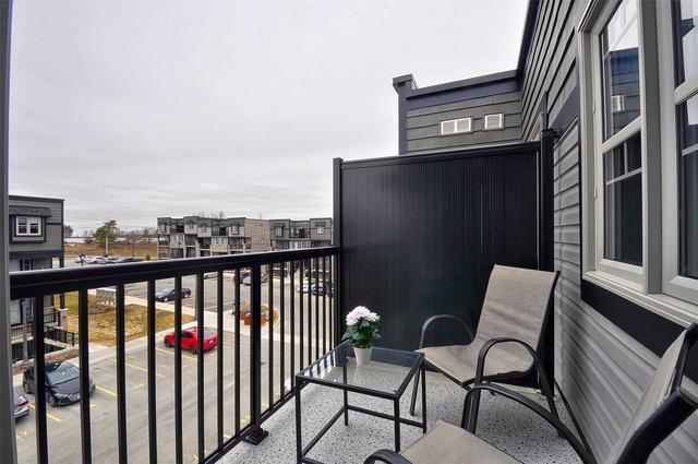 1989 Ottawa St, Townhouse with 2 bedrooms, 2 bathrooms and 1 parking in Kitchener ON | Image 7
