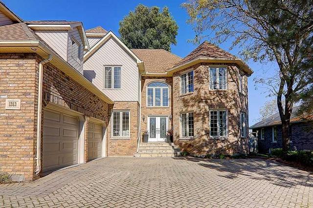 1313 Hazelton Blvd, House detached with 4 bedrooms, 4 bathrooms and 9 parking in Burlington ON | Image 12