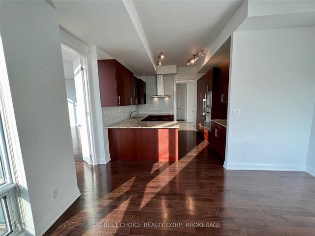 2703 - 1 Bedford Rd, Condo with 2 bedrooms, 3 bathrooms and 2 parking in Toronto ON | Image 8