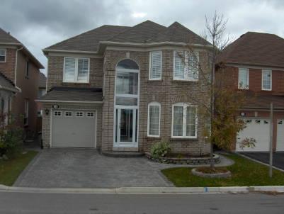 25 Tower Bridge Cres, House detached with 4 bedrooms, 4 bathrooms and 3 parking in Markham ON | Image 1