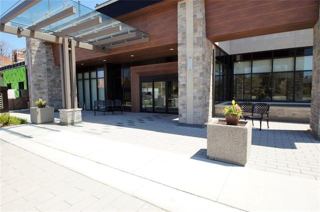 221 - 3290 New Street, Condo with 2 bedrooms, 2 bathrooms and null parking in Burlington ON | Image 2