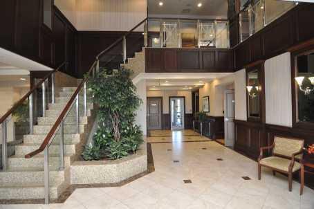 lph 107 - 15 North Park Rd, Condo with 2 bedrooms, 2 bathrooms and 1 parking in Vaughan ON | Image 2