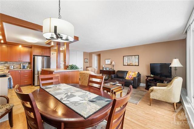 405 - 665 Bathgate Drive, Condo with 3 bedrooms, 2 bathrooms and 1 parking in Ottawa ON | Image 10