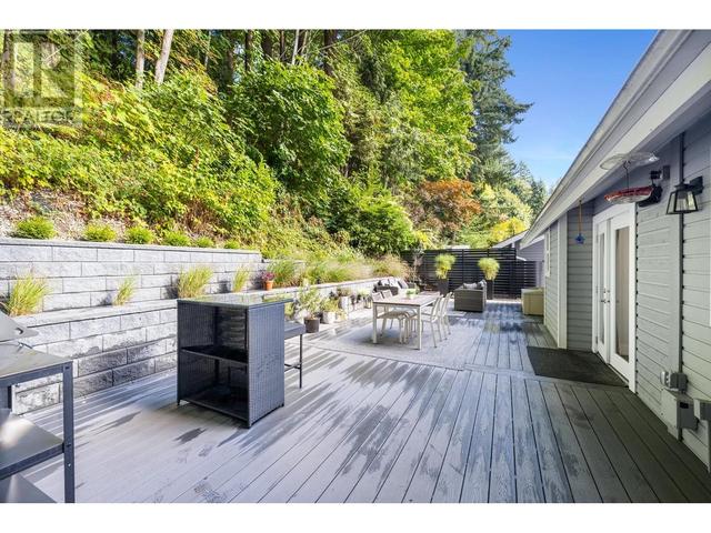 621 Seymour Court, House detached with 5 bedrooms, 3 bathrooms and 3 parking in North Vancouver BC | Image 15