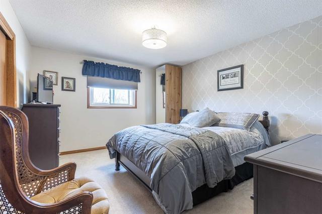 6566 Kuhn Cres, House semidetached with 3 bedrooms, 2 bathrooms and 4 parking in Niagara Falls ON | Image 6