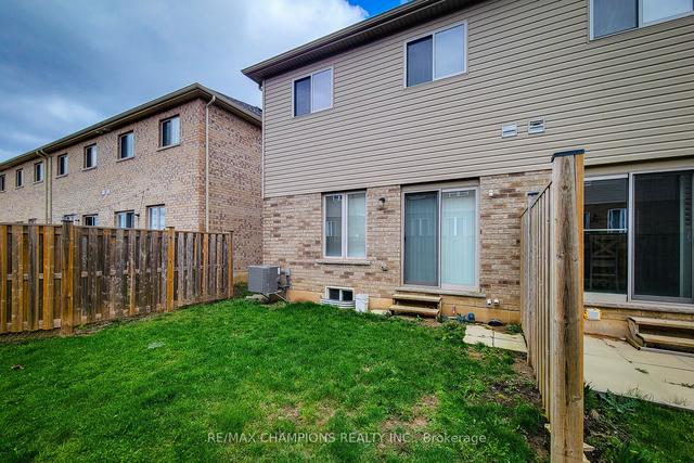 34 Kingsborough Dr W, House attached with 3 bedrooms, 3 bathrooms and 3 parking in Hamilton ON | Image 28