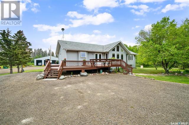 27891 Grid 675 Acreage, House detached with 5 bedrooms, 4 bathrooms and null parking in Wilton No. 472 SK | Image 2
