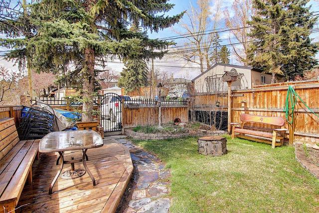 4515 Stanley Road Sw, Home with 3 bedrooms, 1 bathrooms and 2 parking in Calgary AB | Image 45