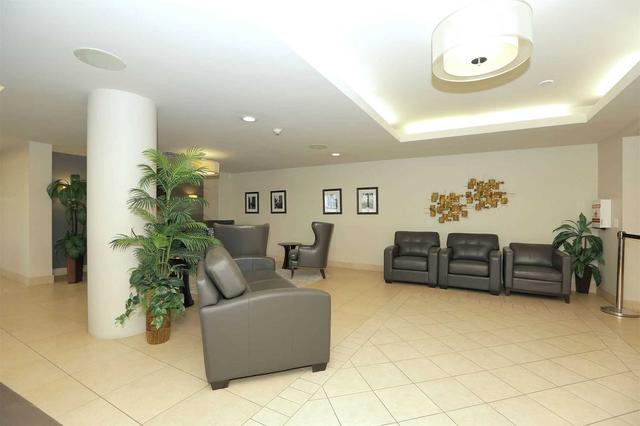 404 - 2500 Rutherford Rd, Condo with 2 bedrooms, 2 bathrooms and 1 parking in Vaughan ON | Image 20