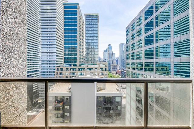 lph1 - 55 Bloor St E, Condo with 2 bedrooms, 2 bathrooms and 1 parking in Toronto ON | Image 21